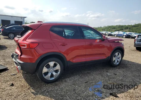 2020 Volvo Xc40 T4 Momentum z USA, uszkodzony, nr VIN YV4AC2HK1L2211114